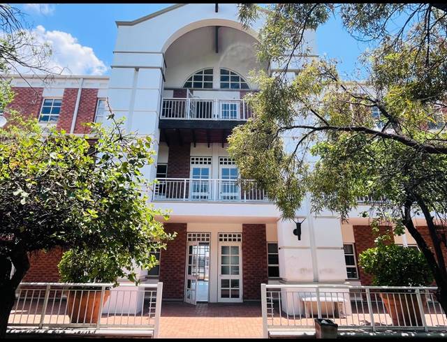 370M² OFFICE TO LET IN FOURWAYS